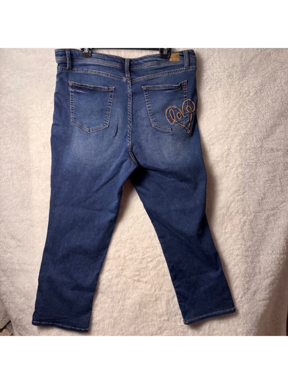 EV1 Maddy plus size 18 straight leg jeans 360 stretch ankle cropped length